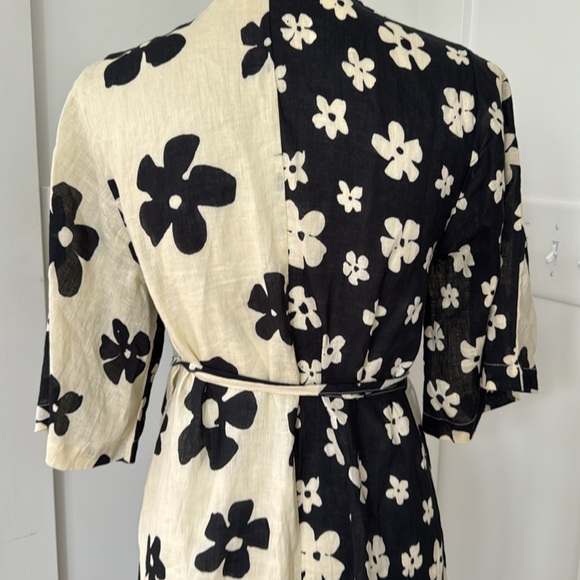 Sold - Picture 6 of 9